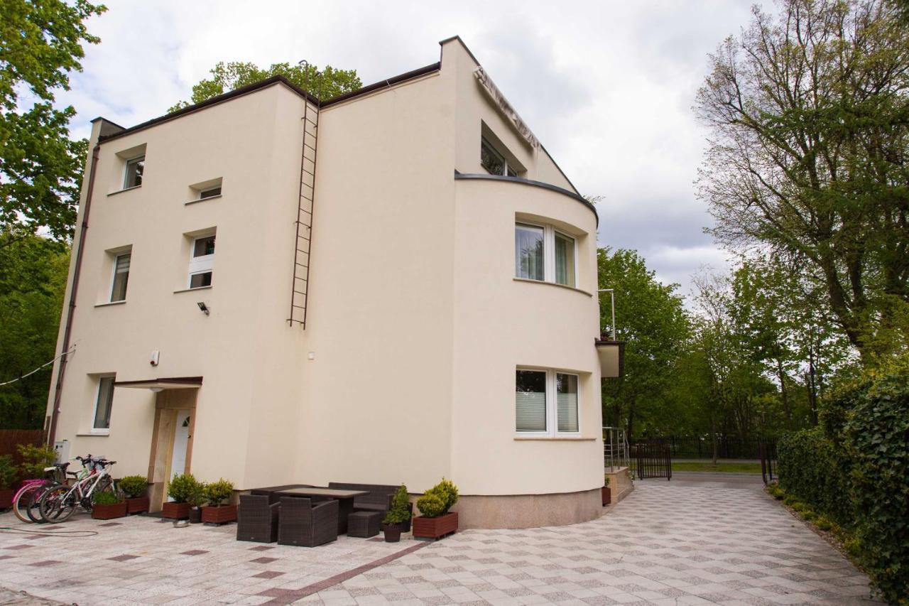 Pod Lipami Hotel Puck Exterior photo